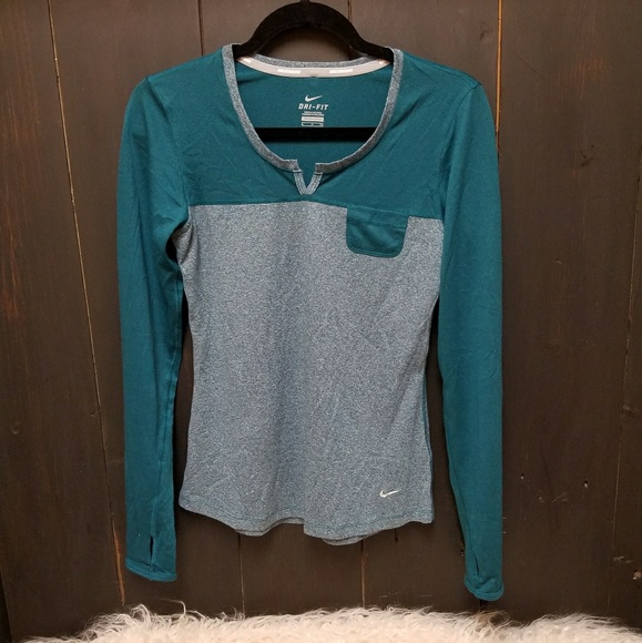 Nike Tops - 👻 Nike Dry Fit long sleeve running shirt, Small.